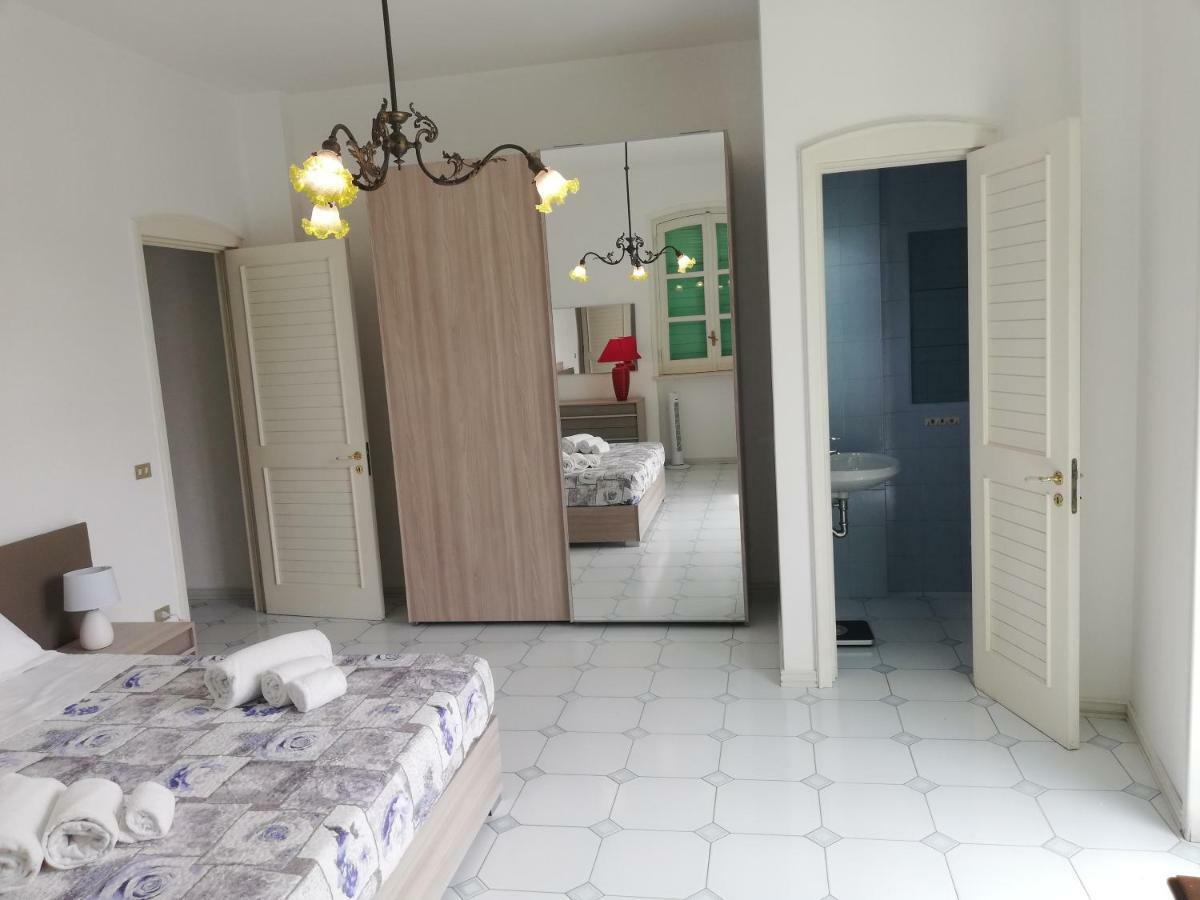 Villa Parisi Bari Kültér fotó
